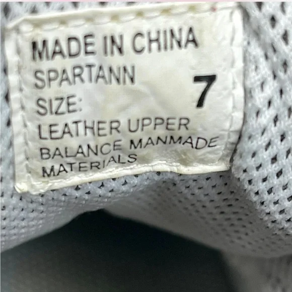 Steve Madden Sneakers—size 7 (leather upper)

Retro style - Picture 8 of 8